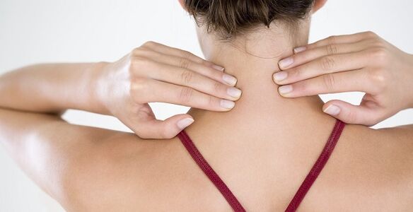 bolest krku v důsledku osteochondrózy